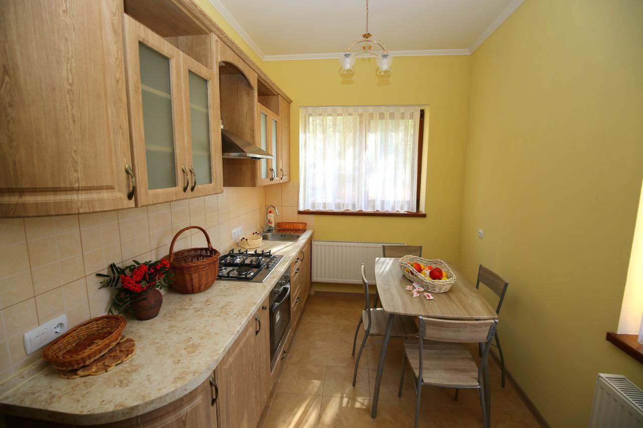 Пори Року Casa de hóspedes Sinyak  Exterior foto