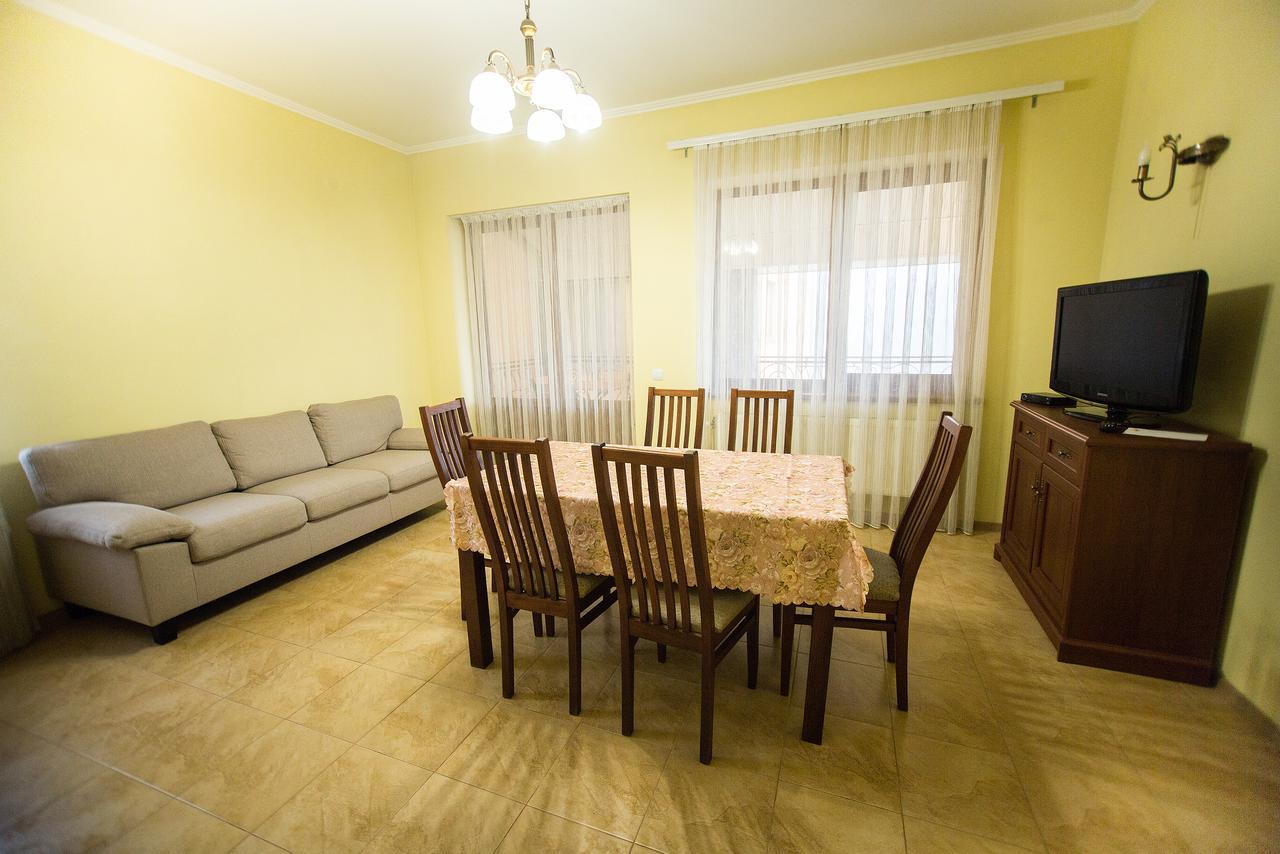 Пори Року Casa de hóspedes Sinyak  Exterior foto